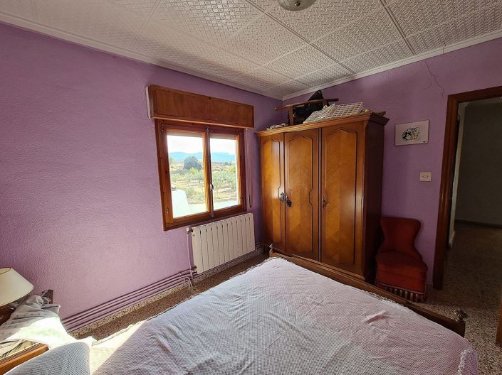 Image No.26-4 Bed Country House for sale