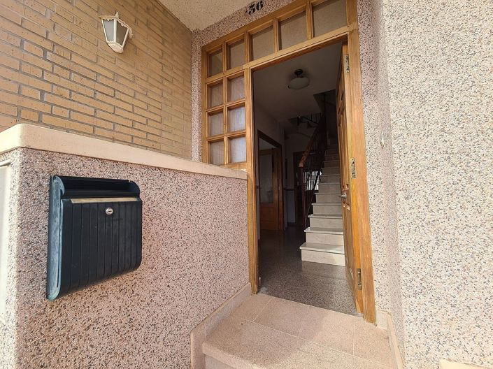 Image No.3-4 Bed Townhouse for sale