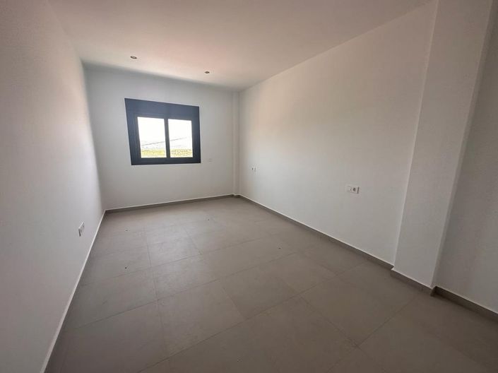 Image No.11-3 Bed Villa for sale