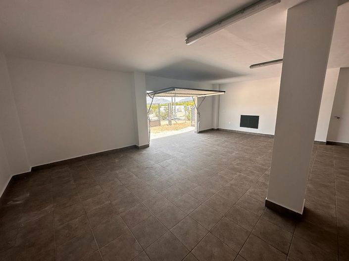 Image No.8-3 Bed Villa for sale