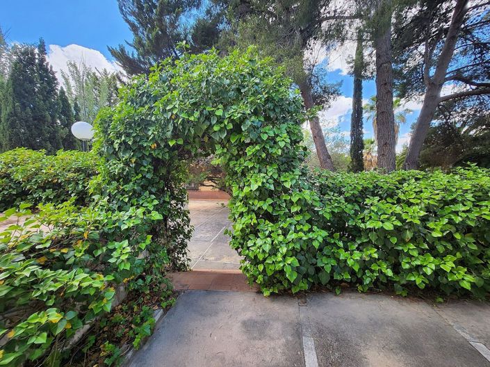 Image No.17-5 Bed Villa for sale