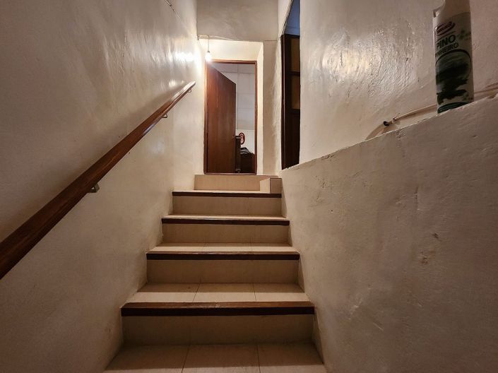 Image No.21-5 Bed Townhouse for sale