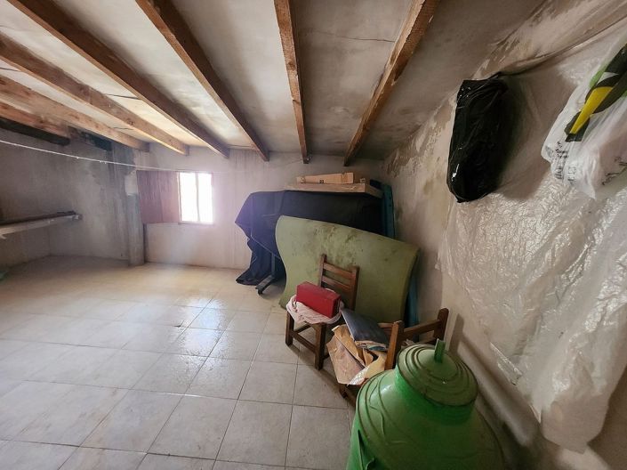 Image No.29-5 Bed Townhouse for sale