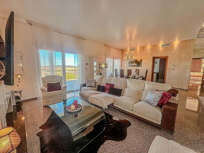 Image No.24-5 Bed Villa for sale