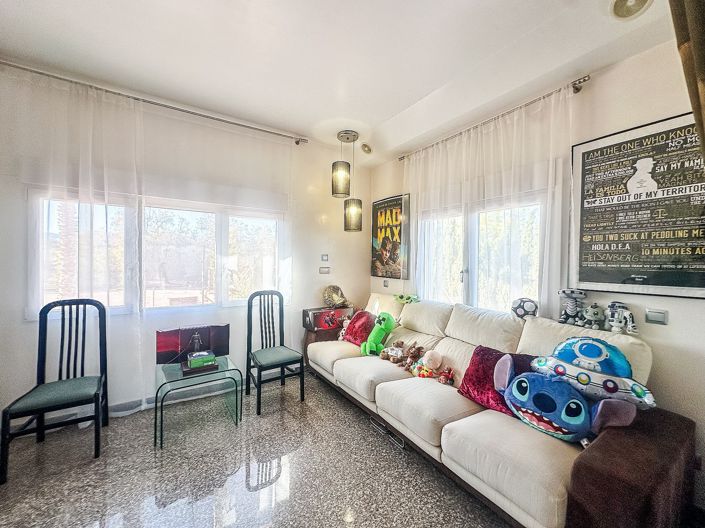 Image No.29-5 Bed Villa for sale