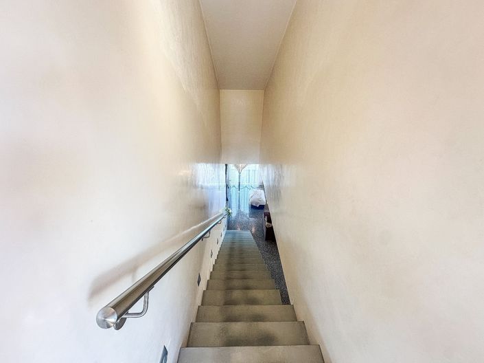 Image No.40-5 Bed Villa for sale