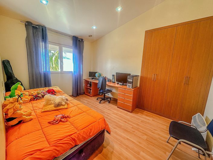 Image No.44-5 Bed Villa for sale