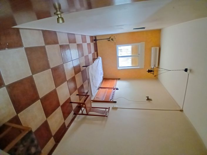 Image No.10-3 Bed Country House for sale