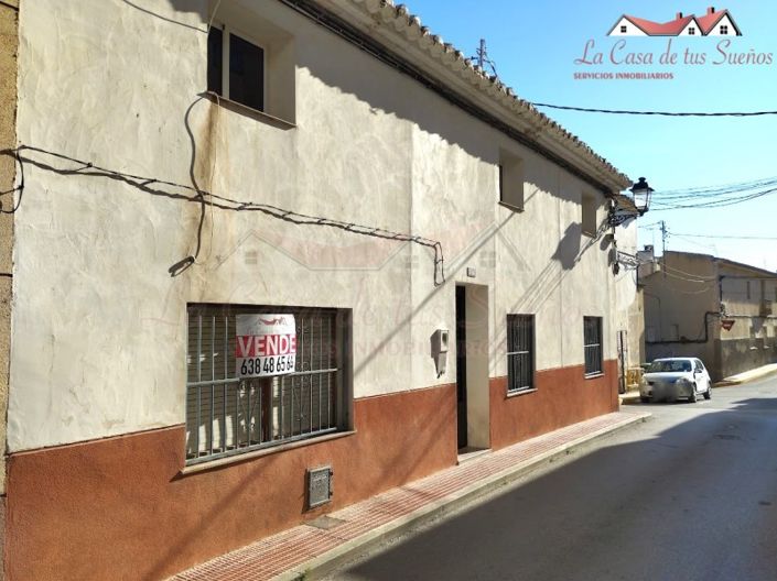Image No.1-Maison de campagne de 5 chambres à vendre à Sax