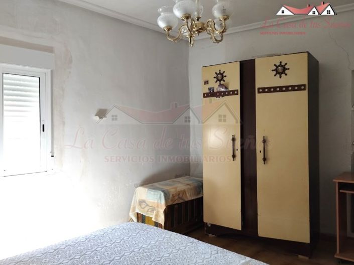 Image No.14-5 Bed Country House for sale