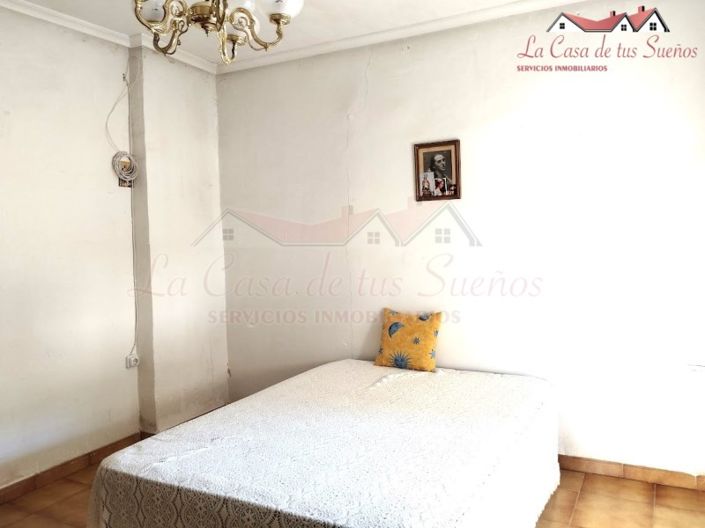 Image No.16-5 Bed Country House for sale