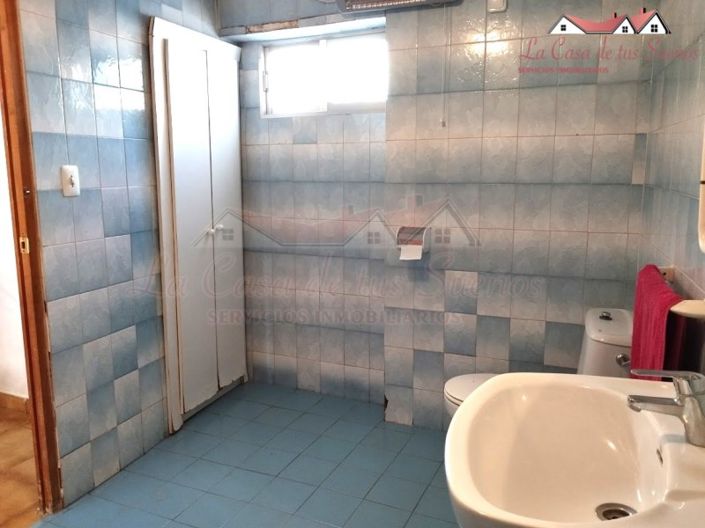 Image No.33-5 Bed Country House for sale