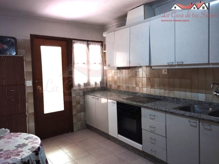 Image No.37-5 Bed Country House for sale