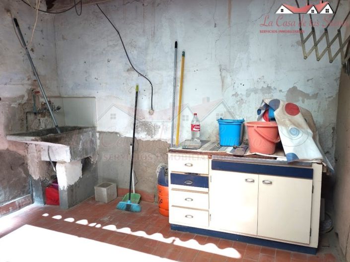 Image No.40-5 Bed Country House for sale