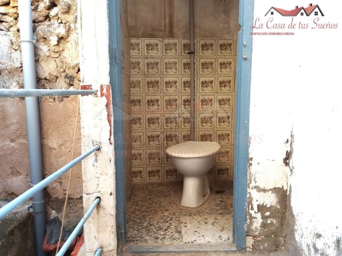 Image No.43-5 Bed Country House for sale