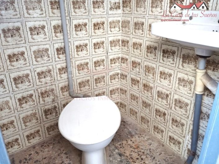 Image No.44-5 Bed Country House for sale