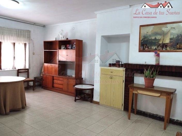 Image No.50-5 Bed Country House for sale