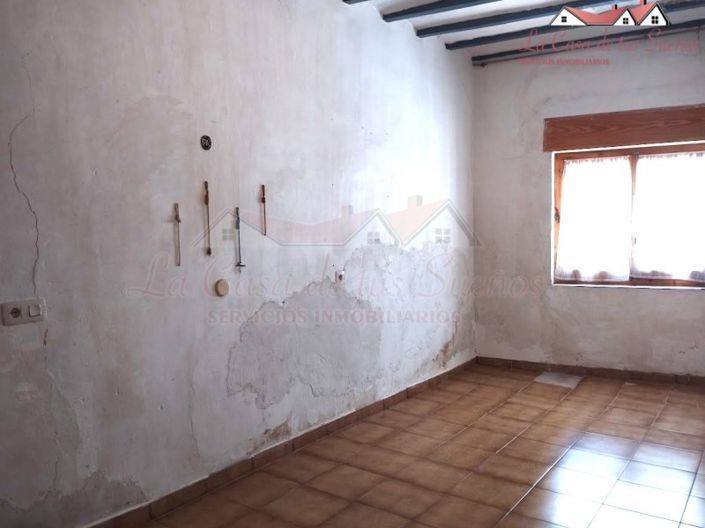 Image No.6-5 Bed Country House for sale