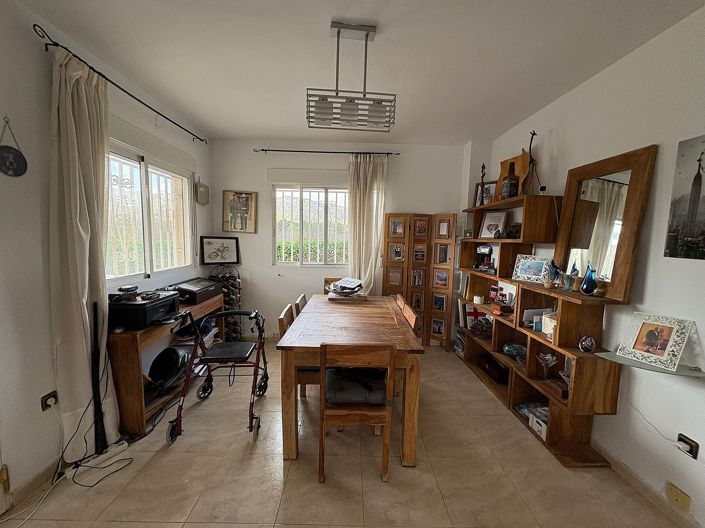 Image No.17-5 Bed Villa for sale