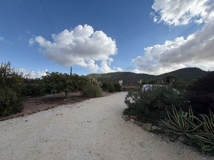 Image No.30-5 Bed Villa for sale