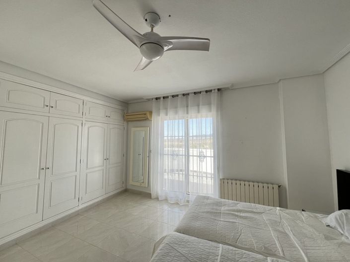 Image No.9-4 Bed Villa for sale