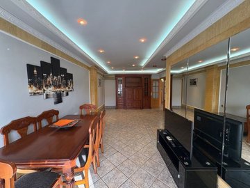 w8pu5db6p0h8q2f8jj7yr