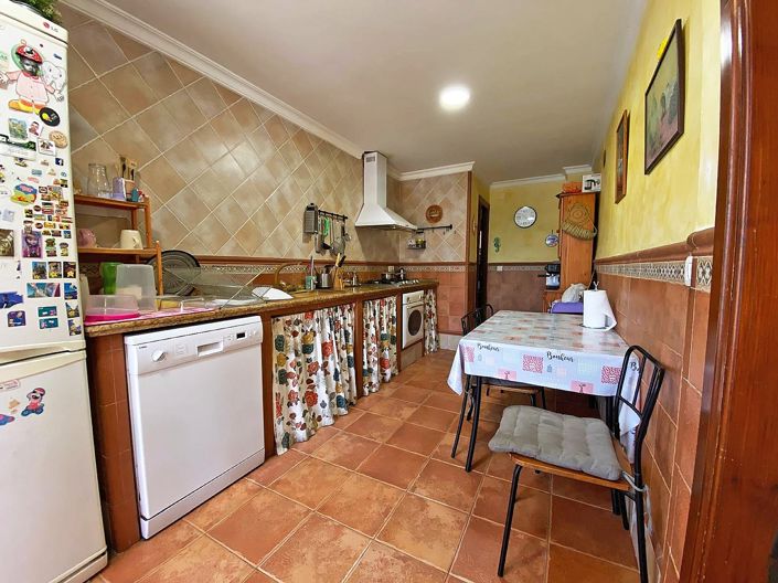 Image No.3-3 Bed Apartment for sale