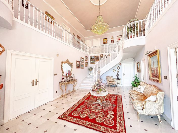 Image No.23-6 Bed Villa for sale