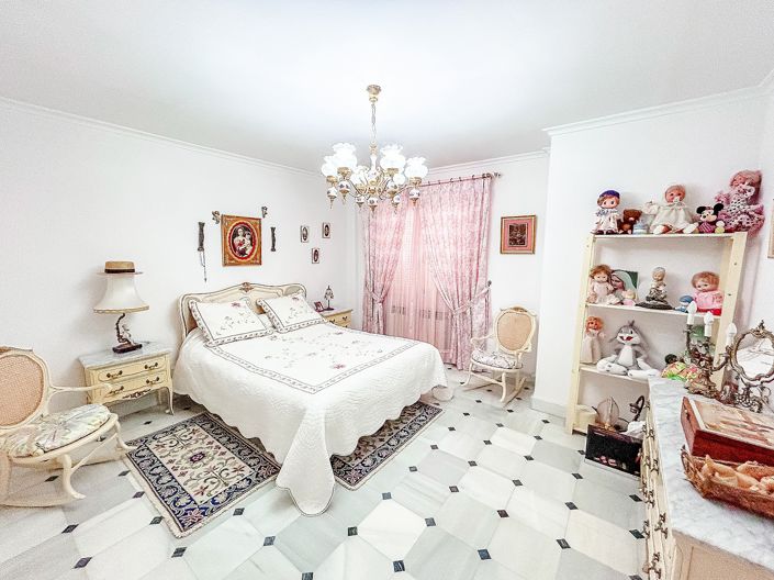 Image No.36-6 Bed Villa for sale