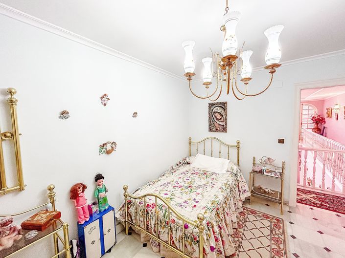 Image No.39-6 Bed Villa for sale