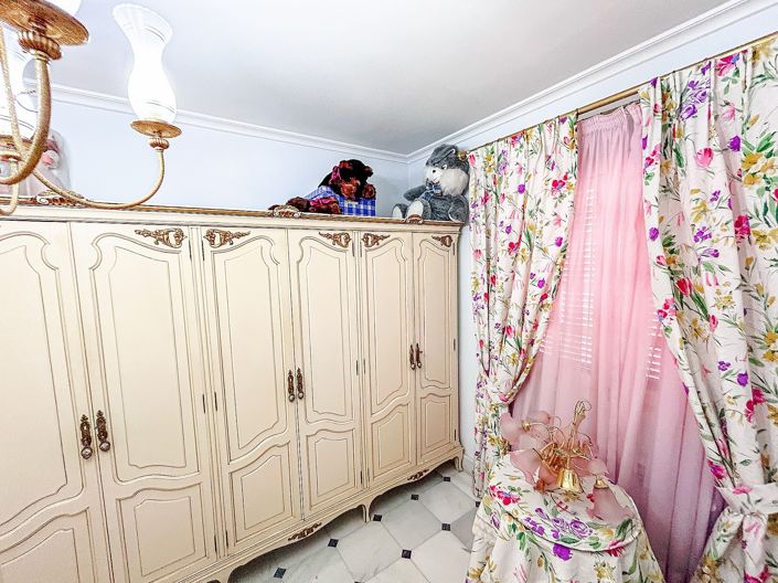 Image No.42-6 Bed Villa for sale