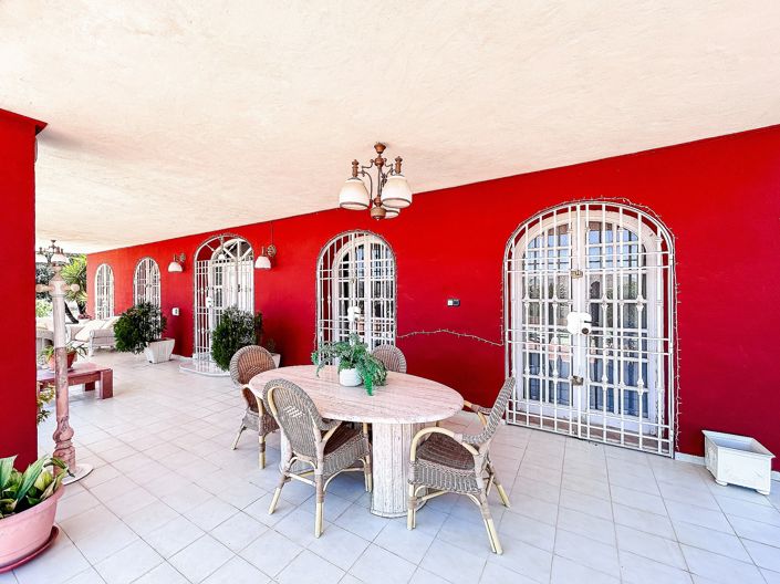 Image No.5-6 Bed Villa for sale