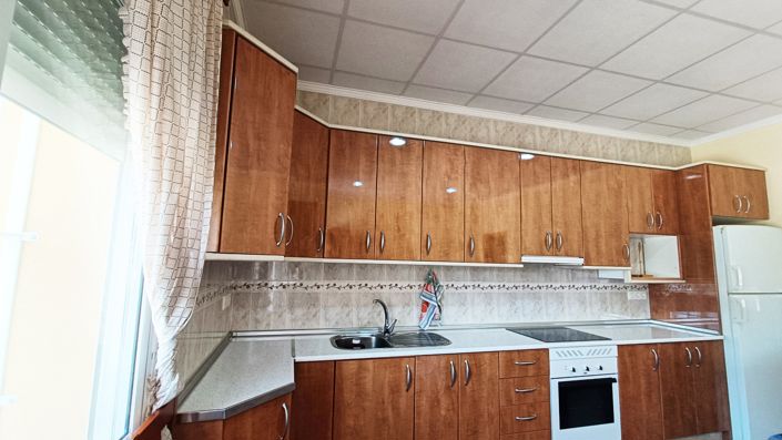 Image No.12-3 Bed Townhouse for sale