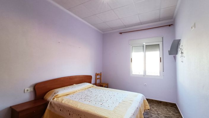 Image No.14-3 Bed Townhouse for sale