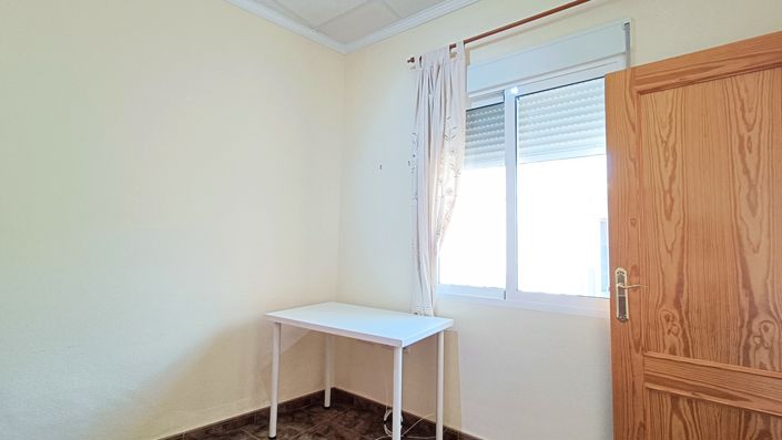 Image No.22-3 Bed Townhouse for sale