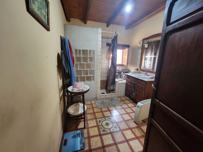 Image No.25-4 Bed Country House for sale