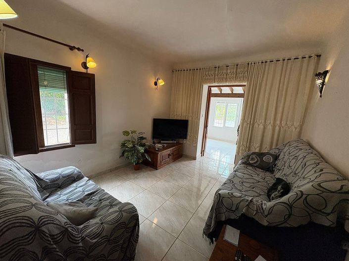 Image No.22-5 Bed Property for sale