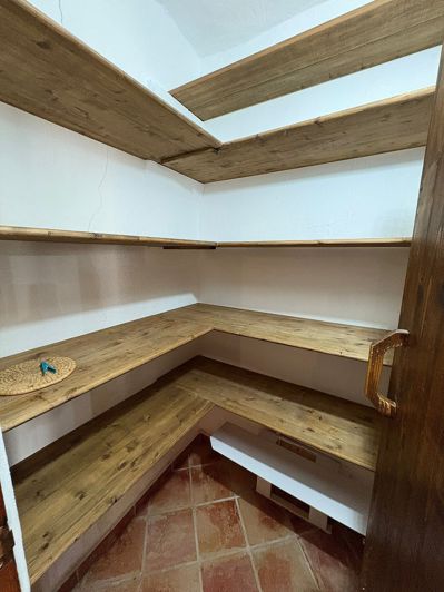 Image No.31-5 Bed Property for sale