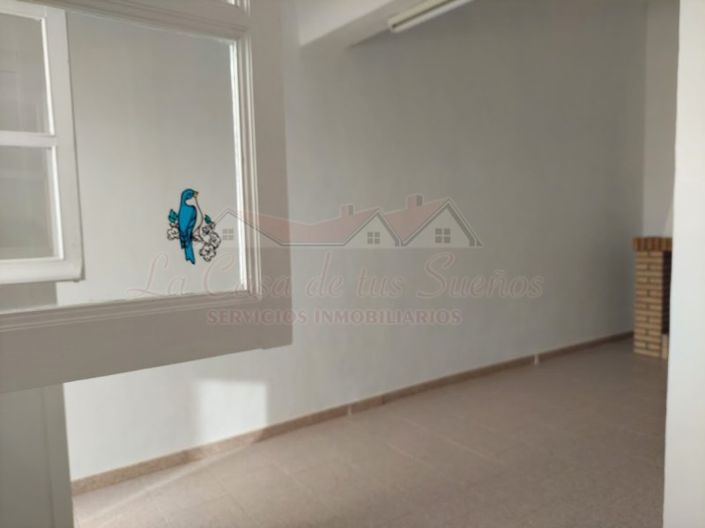 Image No.14-4 Bed Townhouse for sale