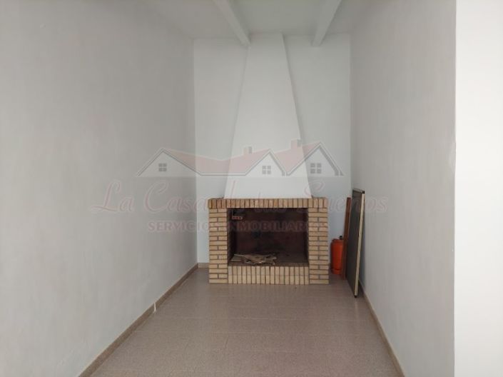 Image No.15-4 Bed Townhouse for sale