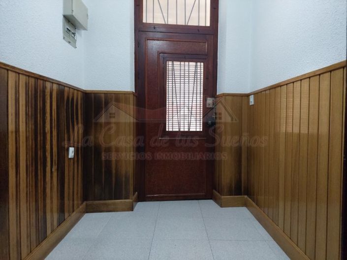 Image No.21-4 Bed Townhouse for sale