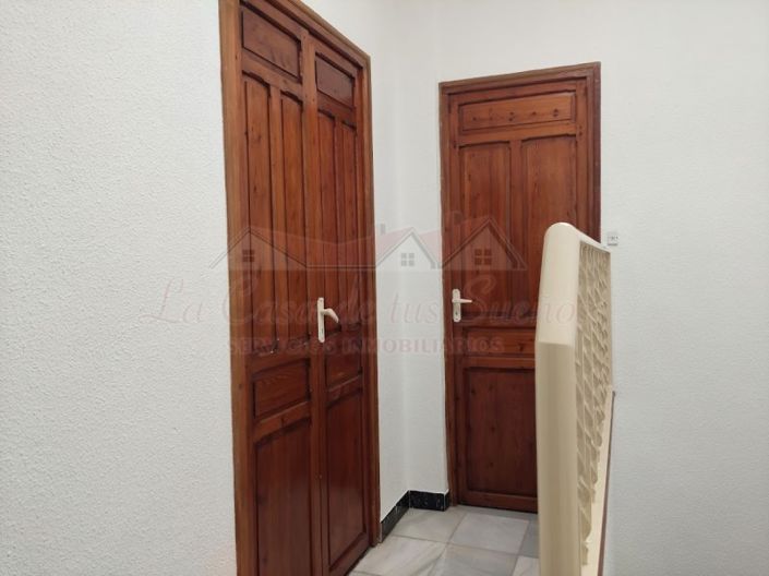 Image No.29-4 Bed Townhouse for sale