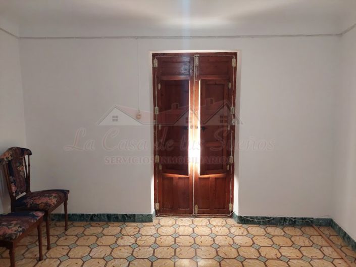 Image No.36-4 Bed Townhouse for sale