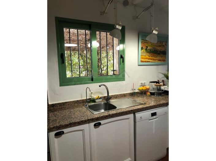 Image No.16-3 Bed Country House for sale