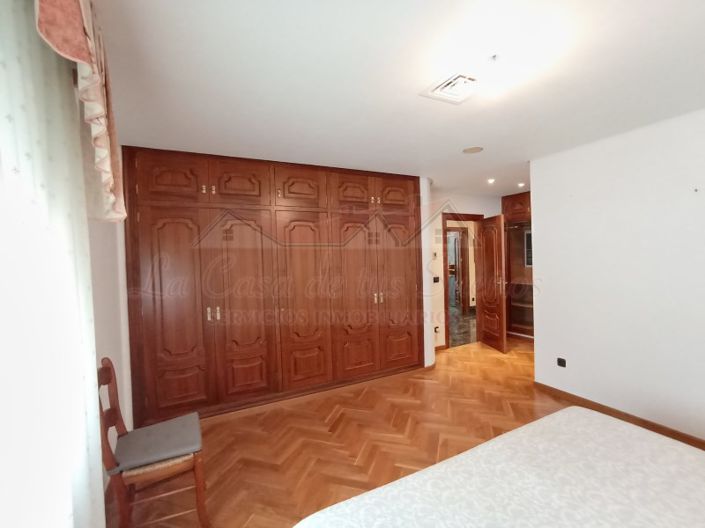 Image No.25-4 Bed Villa for sale