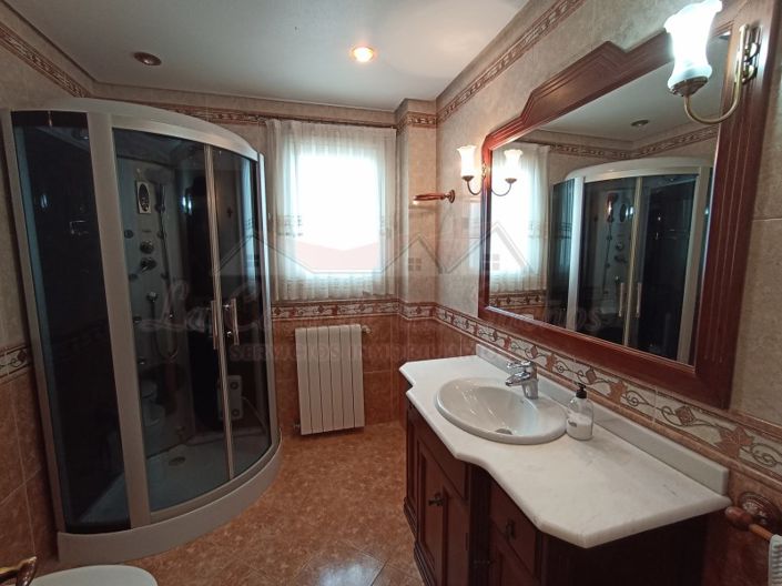 Image No.29-4 Bed Villa for sale