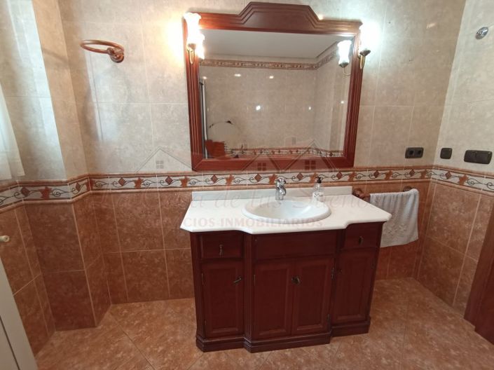 Image No.32-4 Bed Villa for sale