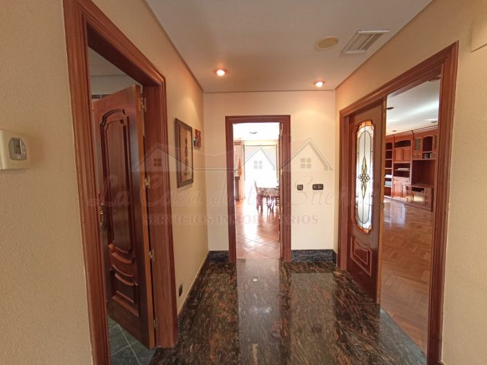 Image No.38-4 Bed Villa for sale