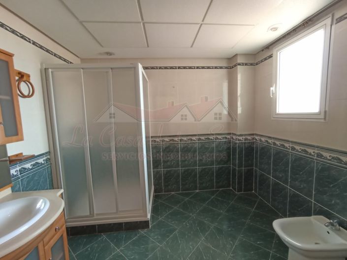 Image No.42-4 Bed Villa for sale