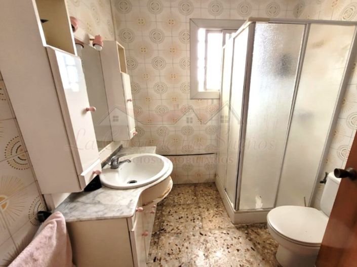 Image No.11-4 Bed Country House for sale